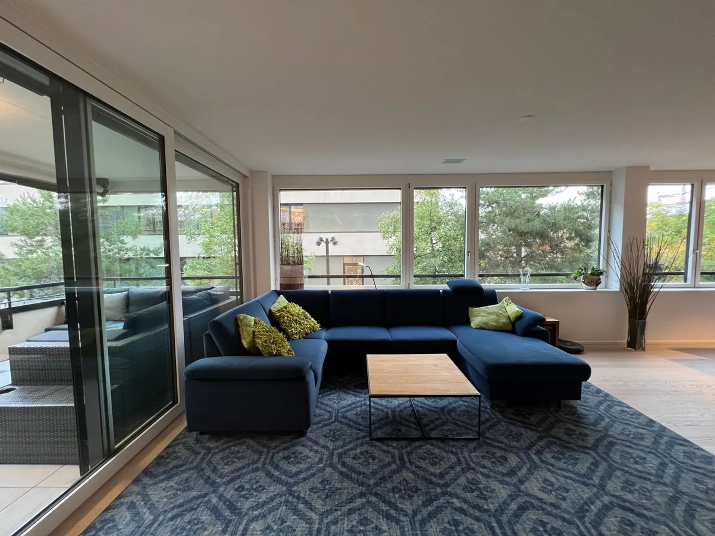 Furnished, modern 2.5 room apartment - Photo 4 of 10