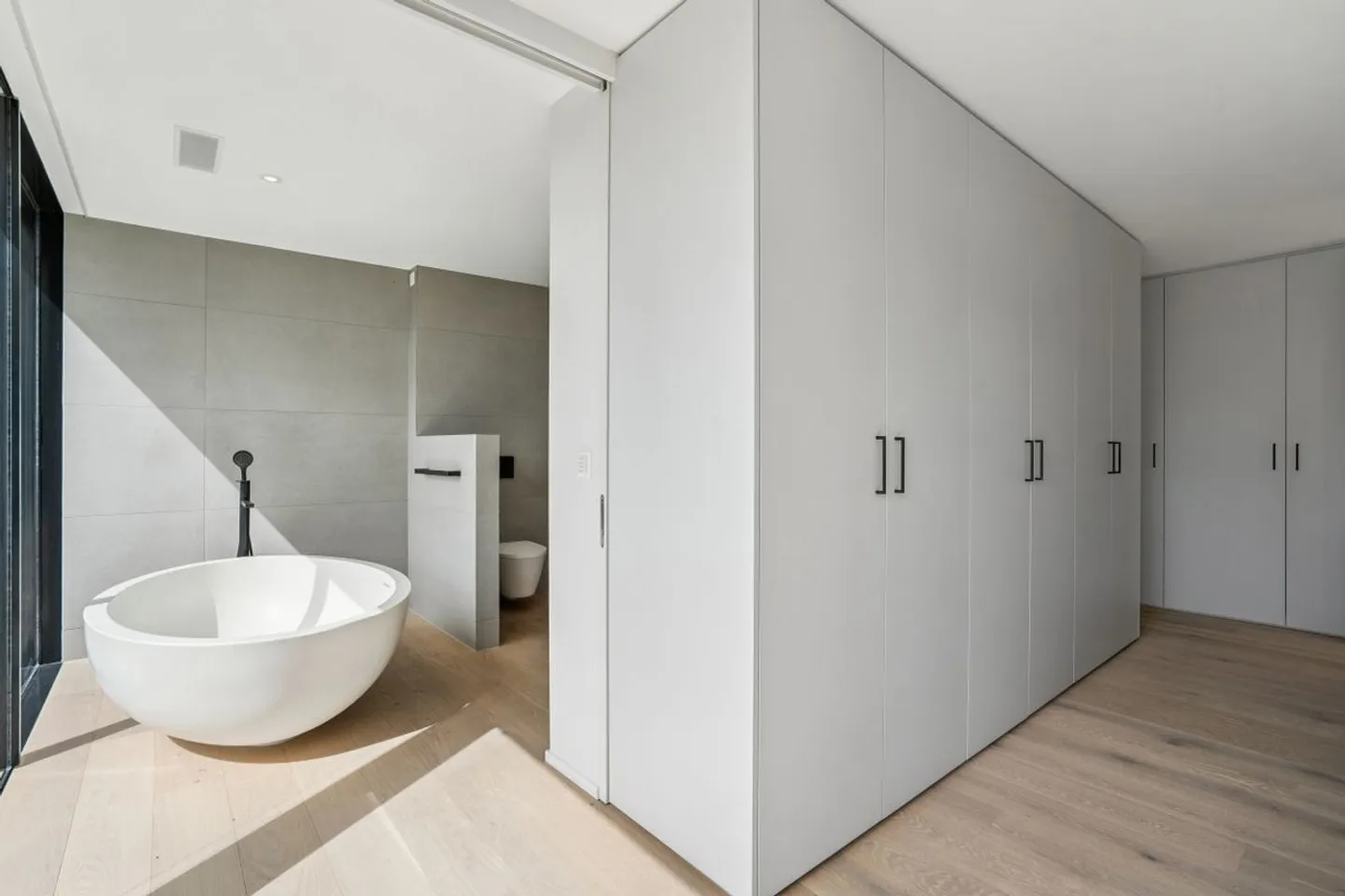 Luxuriöses Doppelhaus - Foto 7 von 13