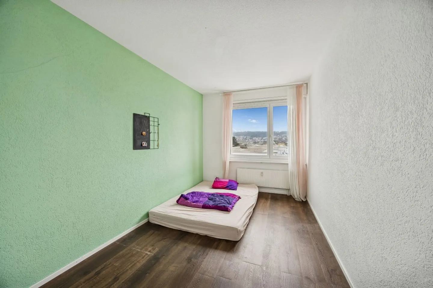 Appartement de 5,5 pièces rénové moderne - Photo 7 sur 13