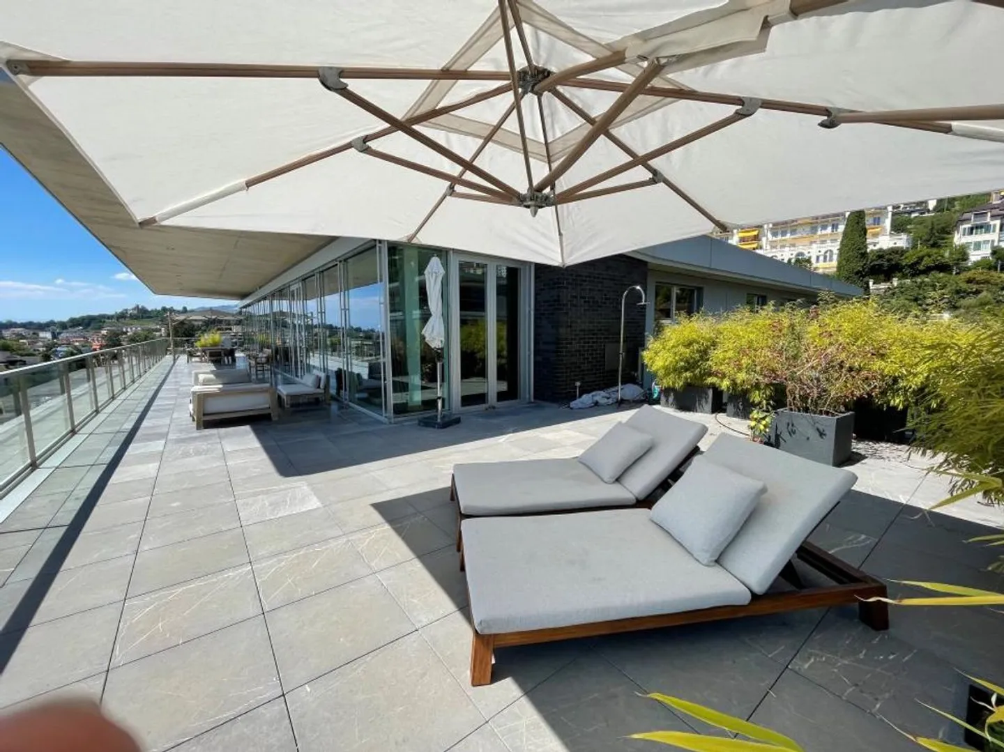 EXCEPTIONAL PENTHOUSE - 180° VIEW - Photo 5 of 5