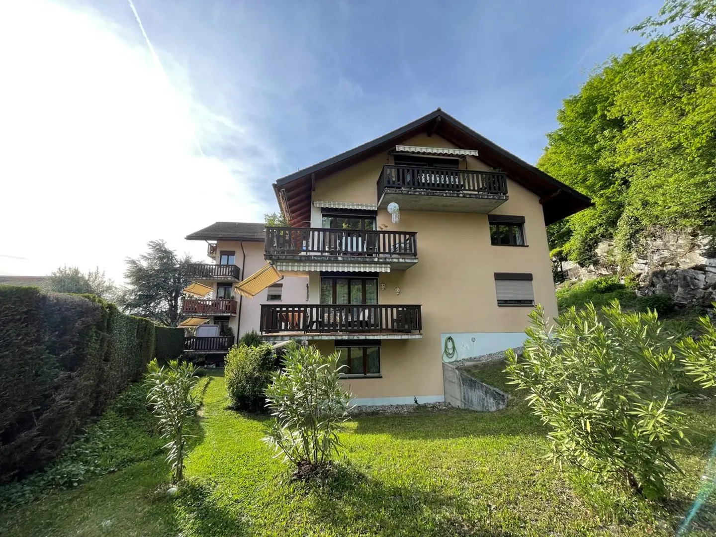 Incantevole appartamento di 3,5 locali in affitto con vista panoramica mozzafiato sul lago e sulle Alpi - Foto 4 di 12