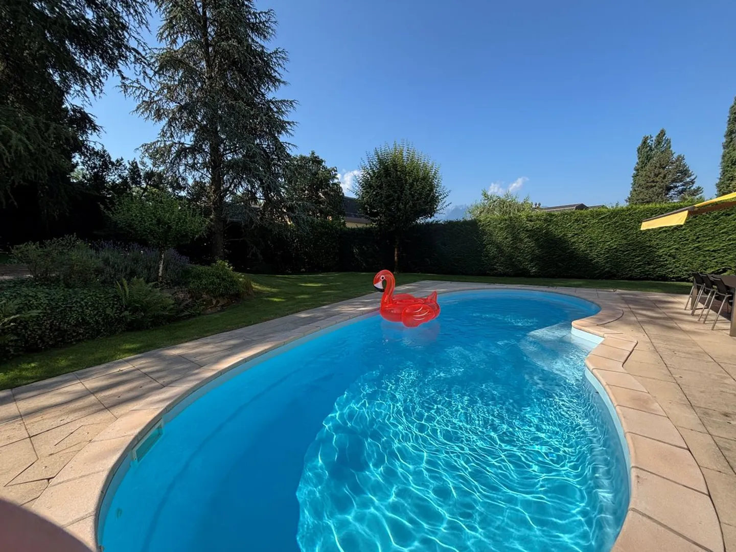 Beautiful Villa with Pool in Quiet Area - Photo 3 of 13