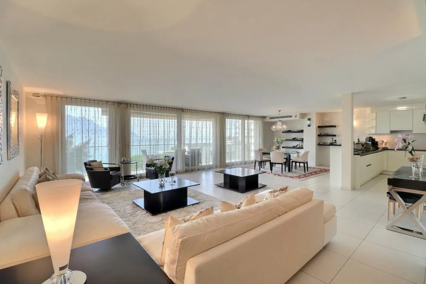 OPPORTUNITY - PENTHOUSE IN THE CITY CENTER - Photo 1 of 5