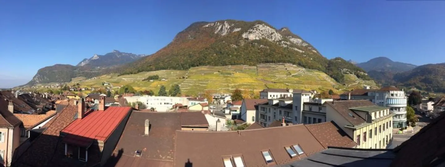 NEL CENTRO DI AIGLE - AFFASCINANTE DUPLEX - Foto 1 di 5