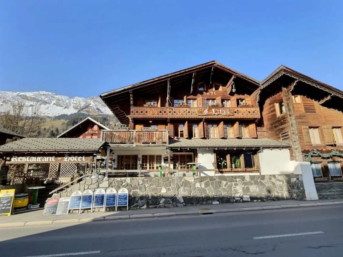 Wunderschönes Hotel-Restaurant im Zentrum von Diablerets - Foto 1 von 5