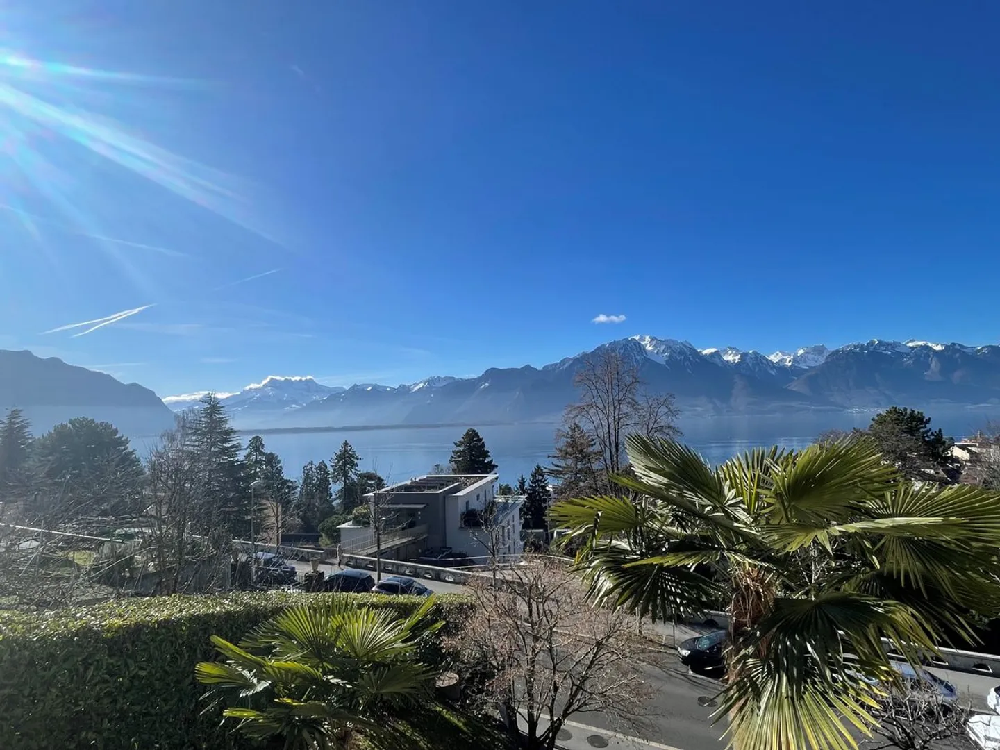 Bellissimo appartamento di 4,5 locali con vista panoramica mozzafiato sul Lago di Ginevra e sulle montagne - Foto 2 di 13