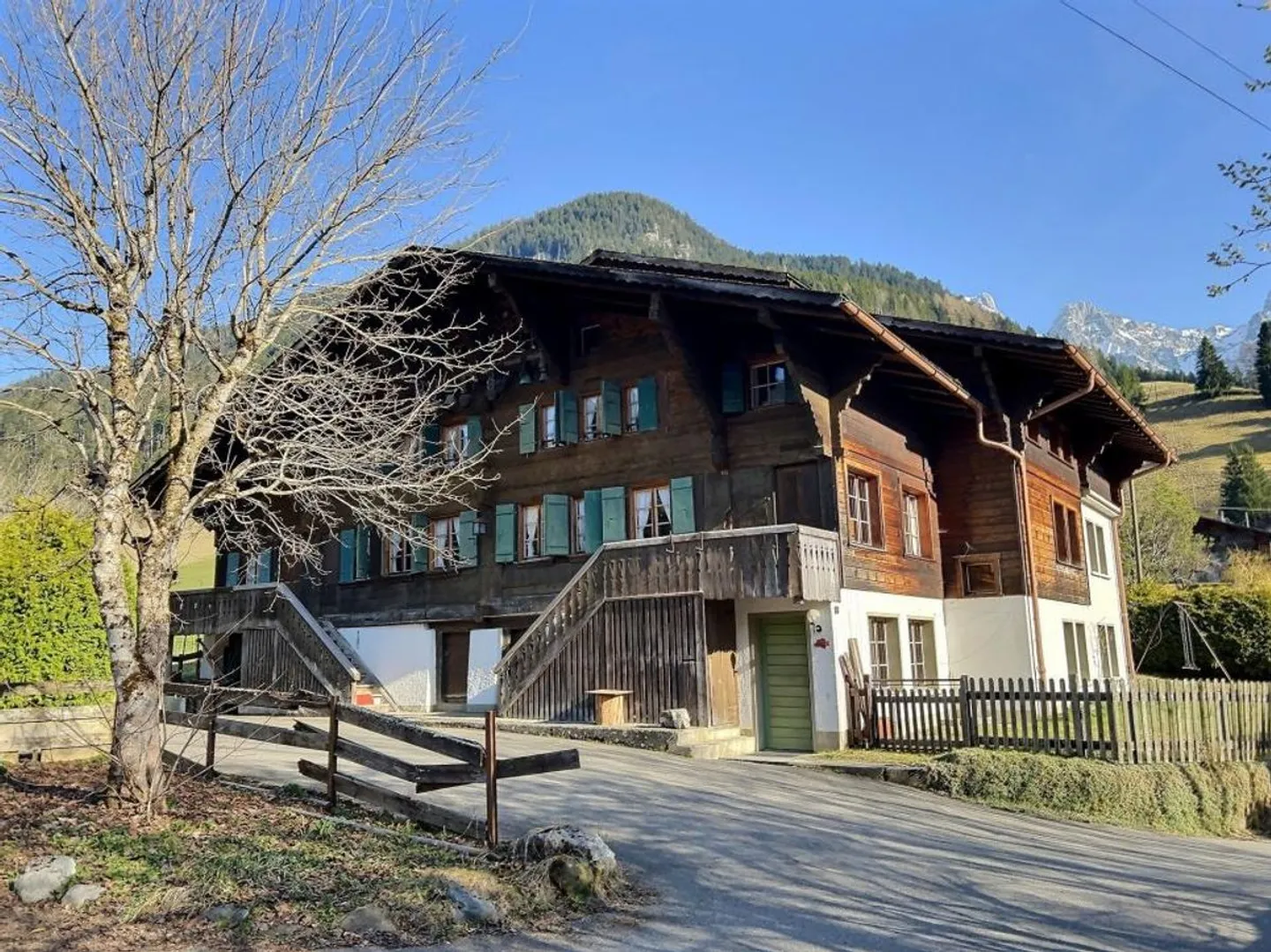 Maison 10 pièces à Château-d'Oex - Photo 1 sur 8