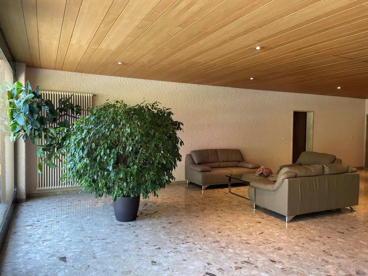 1.5 ROOM APARTMENT IDEALLY LOCATED WITH A VERY BEAUTIFUL UNOBSTRUCTED VIEW OF THE LAKE AND THE MOUNTAINS 150 M FROM THE QUAYS OF MONTREUX - Photo 13 of 13