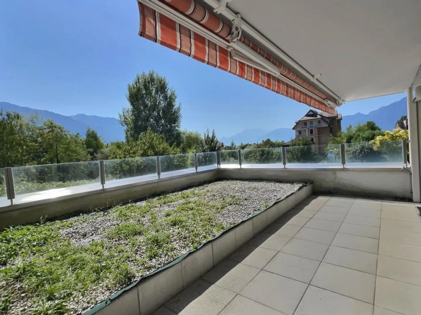 VERY QUIET NEIGHBORHOOD - BEAUTIFUL UNOBSTRUCTED VIEW - Photo 2 of 5