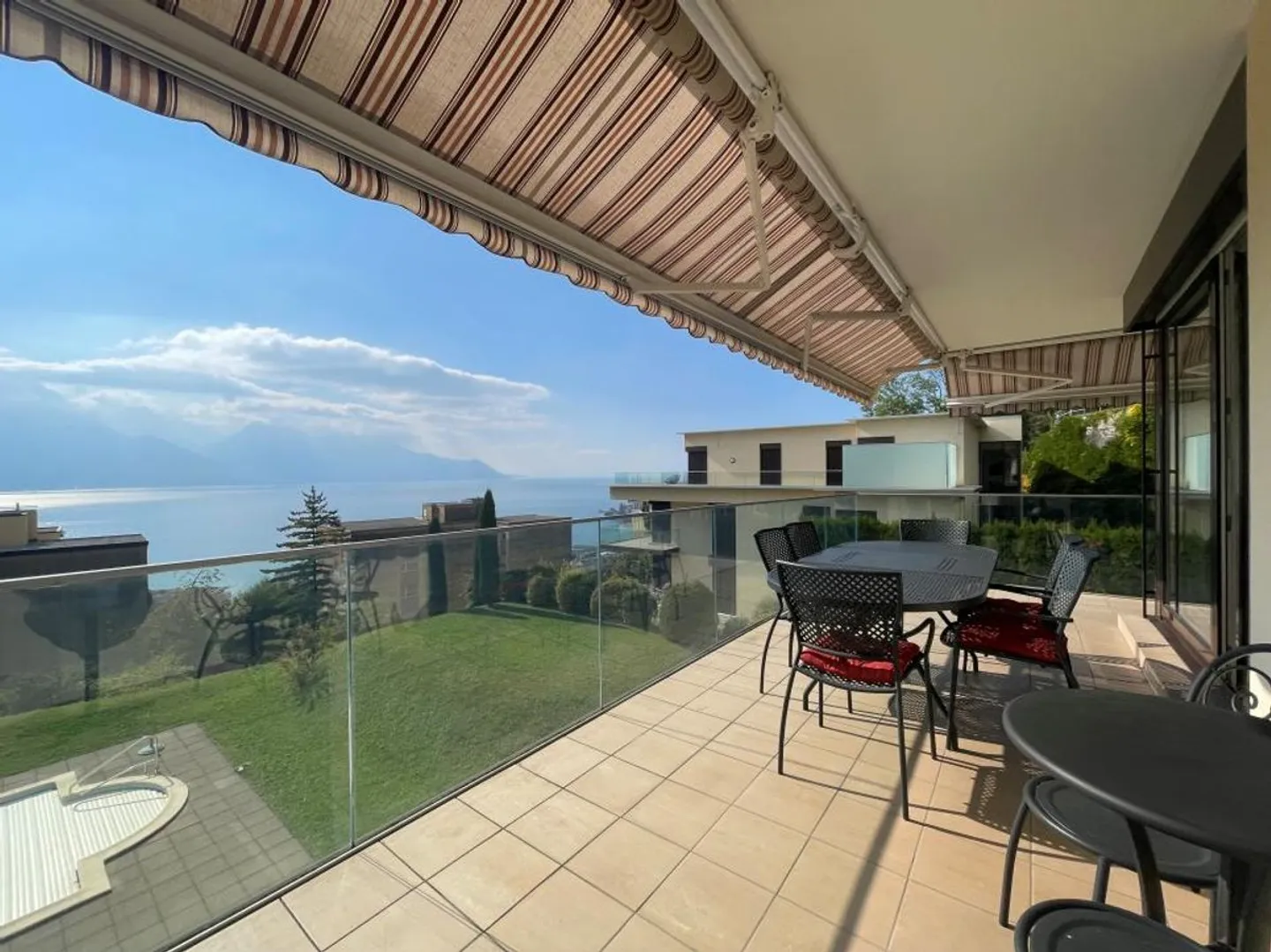 Amenities of a Villa with a Very Beautiful View - Photo 4 of 5