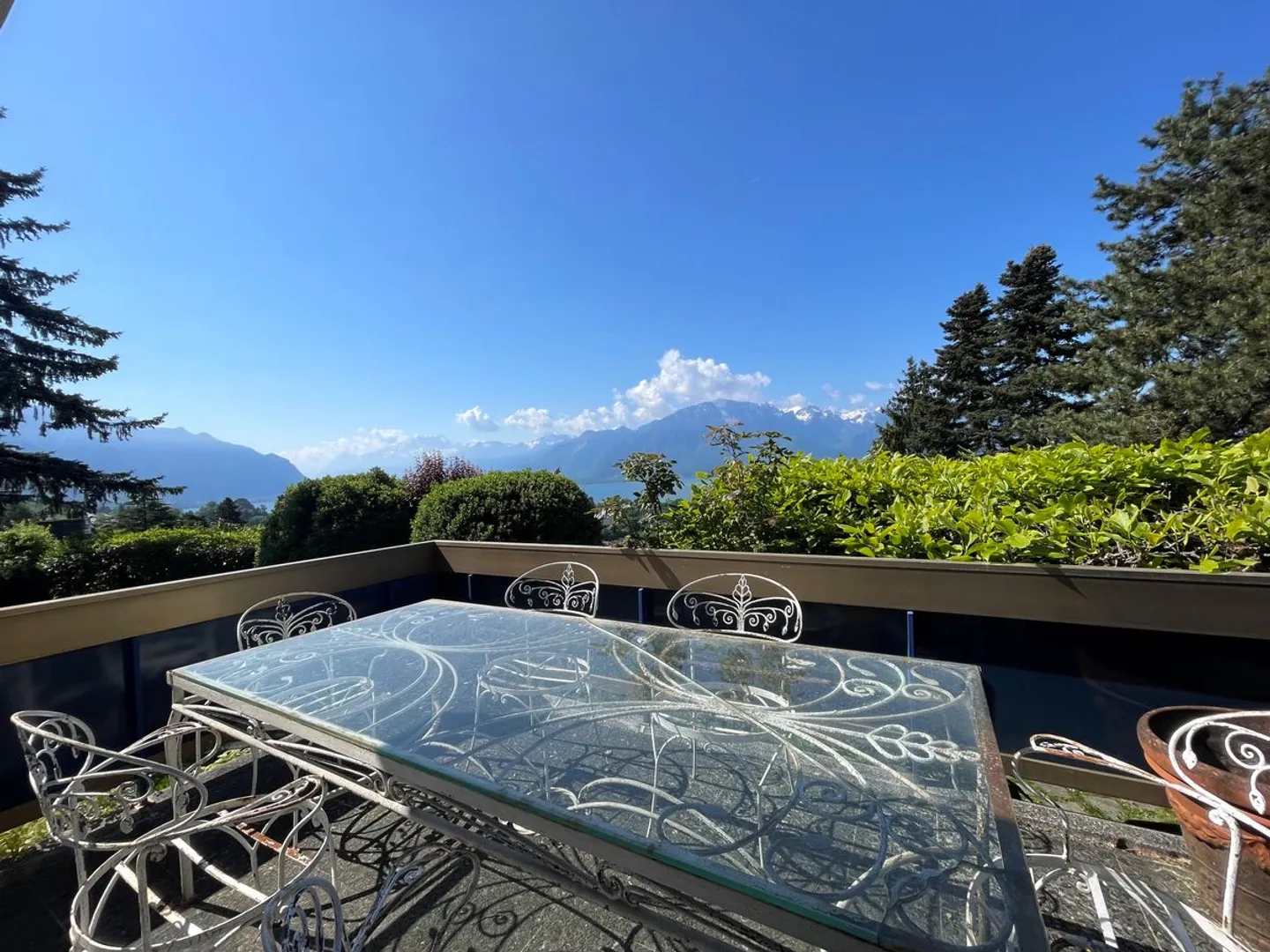 BEAUTIFUL PROPERTY OF 12 ROOMS WITH A POOL AND A GRAND PANORAMIC VIEW - Photo 4 of 13