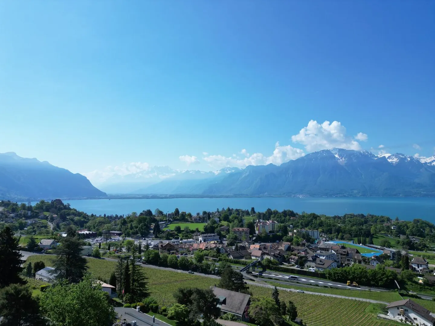BEAUTIFUL PROPERTY OF 12 ROOMS WITH A POOL AND A GRAND PANORAMIC VIEW - Photo 2 of 13
