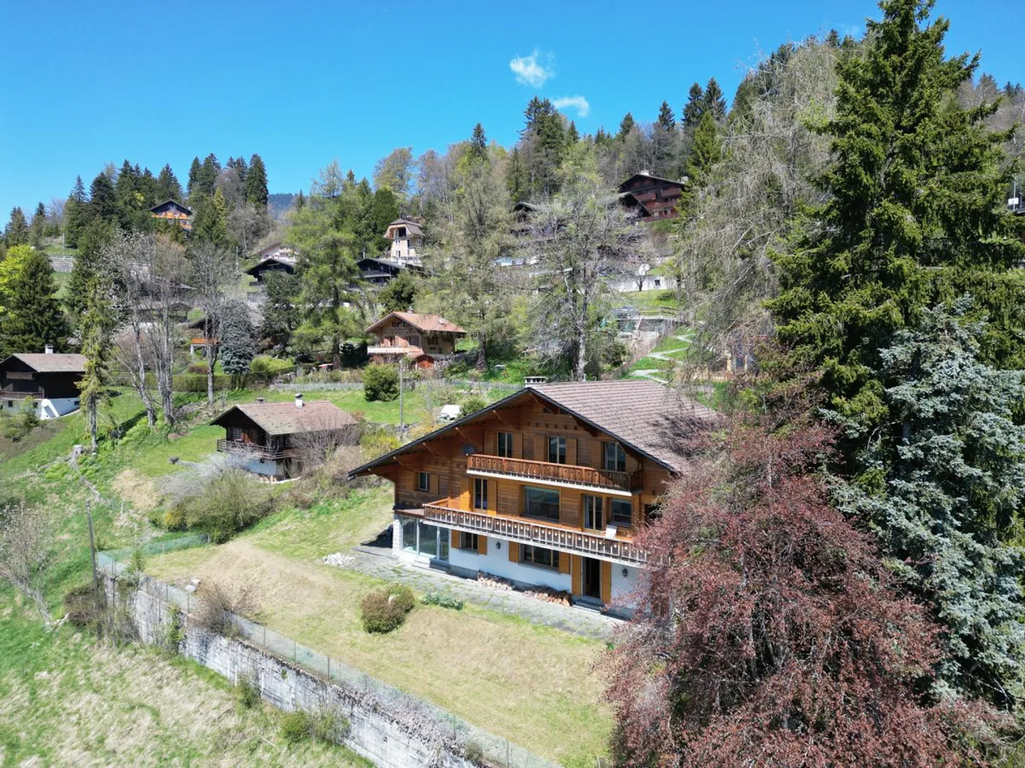 GRAND CHALET OF 9 ROOMS WITH A POOL IN A VERY QUIET NEIGHBORHOOD WITH GRAND PANORAMIC VIEW - Photo 6 of 13