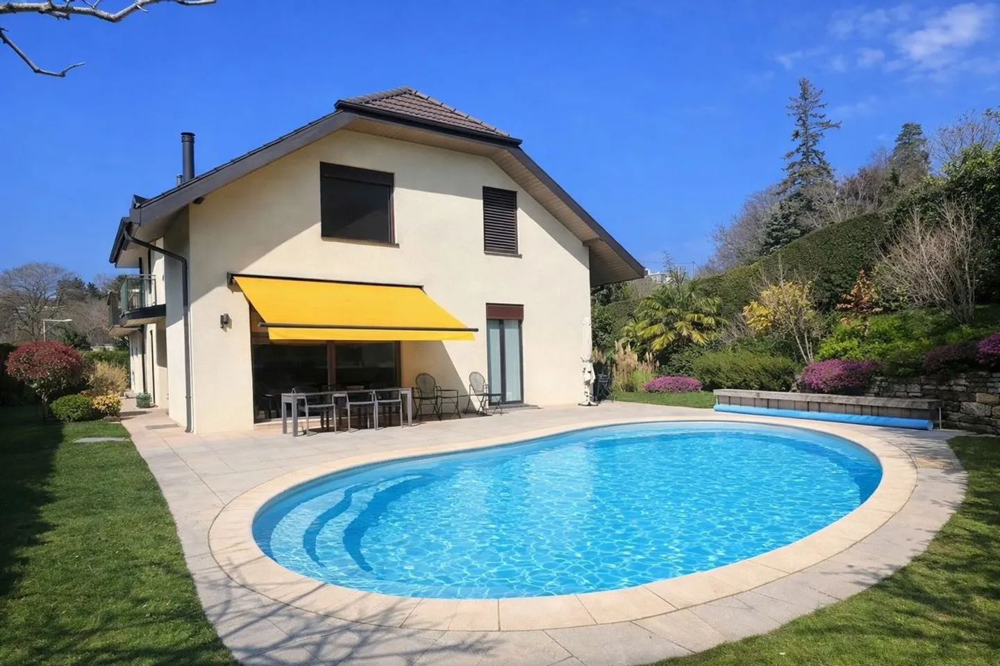 Beautiful Villa with Pool in Quiet Area - Photo 1 of 13