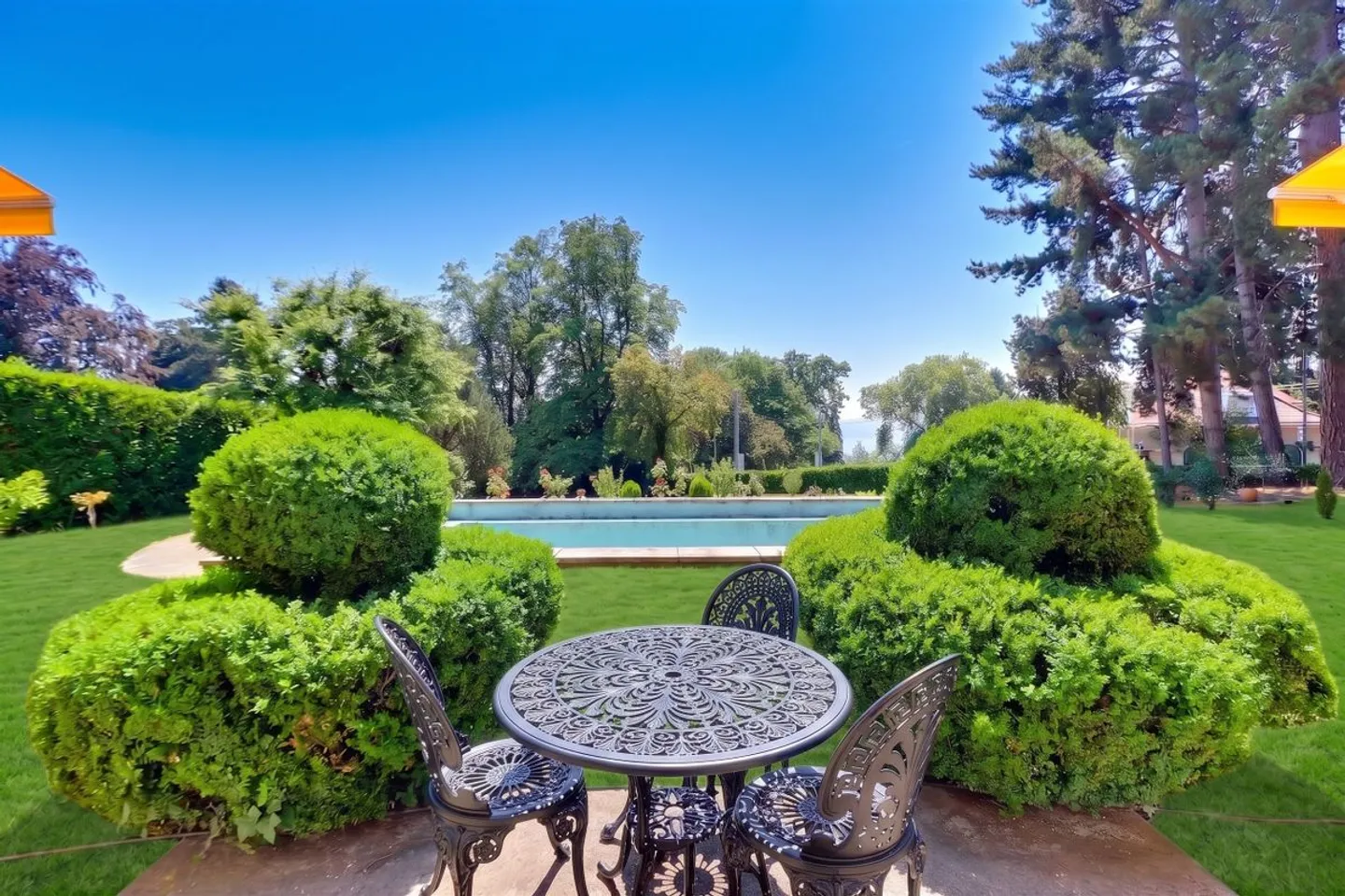 Exceptional Property of 8.5 Rooms South of Lausanne Near the Lake - Photo 9 of 13