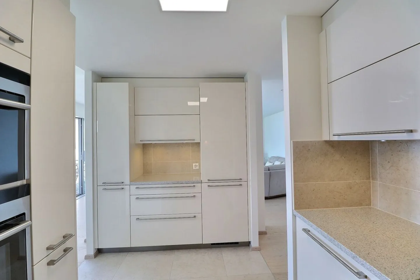 Appartement Éblouissant avec Vue sur le Lac - Photo 10 sur 13