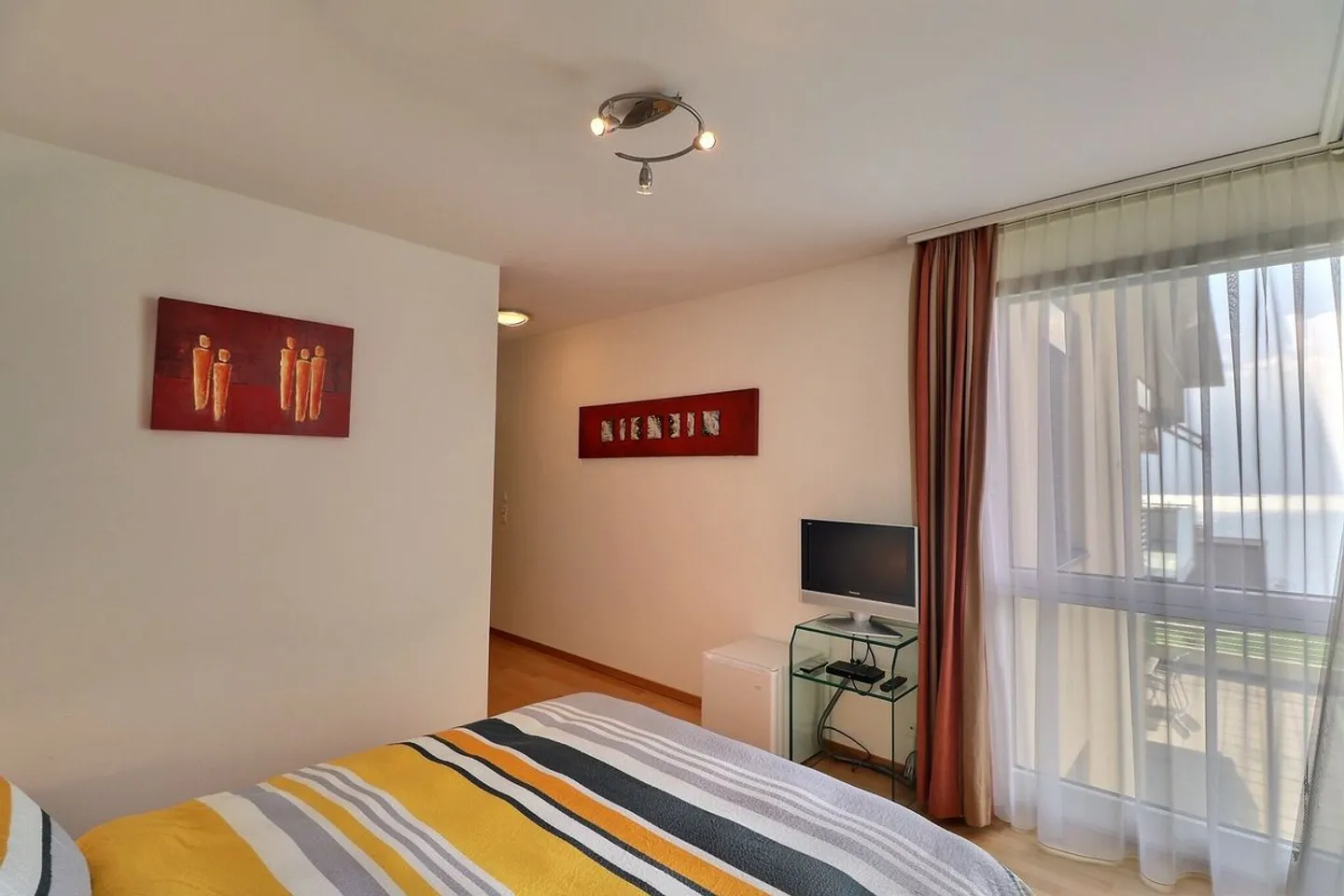 Annehmlichkeiten einer Villa mit sehr schönem Blick - Foto 7 von 13