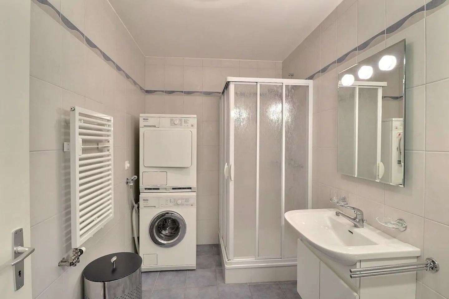 Annehmlichkeiten einer Villa mit sehr schönem Blick - Foto 13 von 13