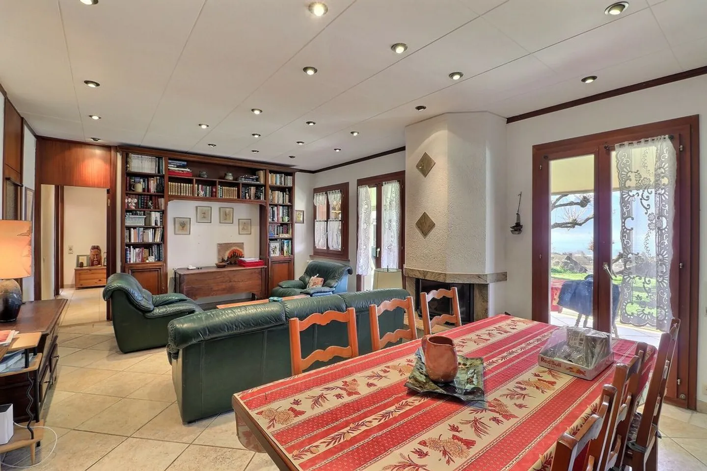 Jolie maison individuelle avec vue sur le lac - Photo 8 sur 13