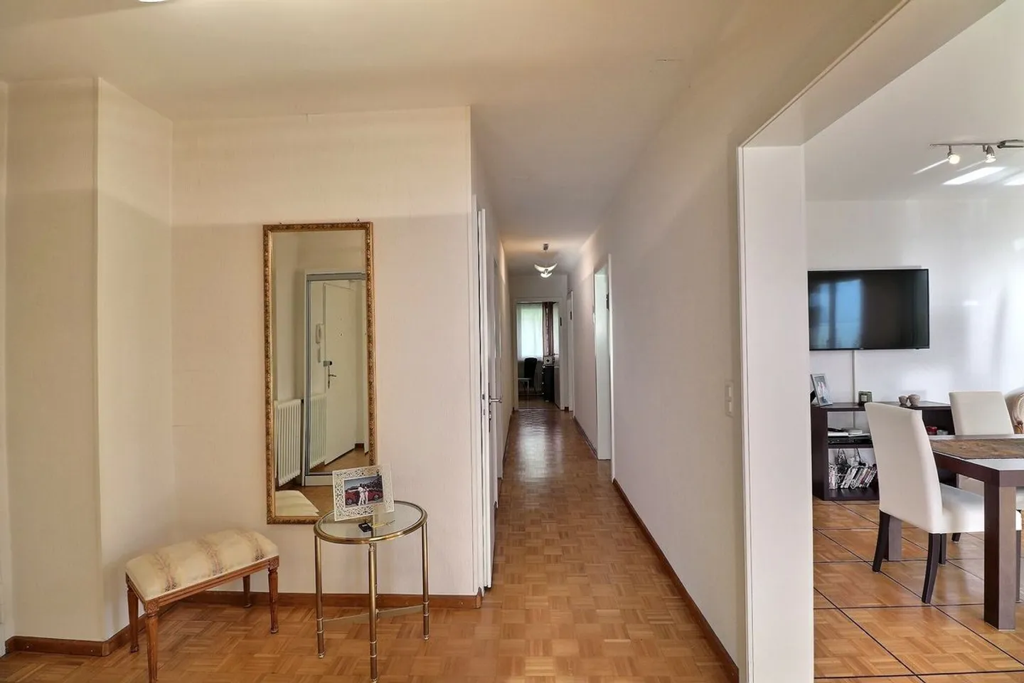 Bellissimo appartamento di 4,5 locali con vista panoramica mozzafiato sul Lago di Ginevra e sulle montagne - Foto 11 di 13