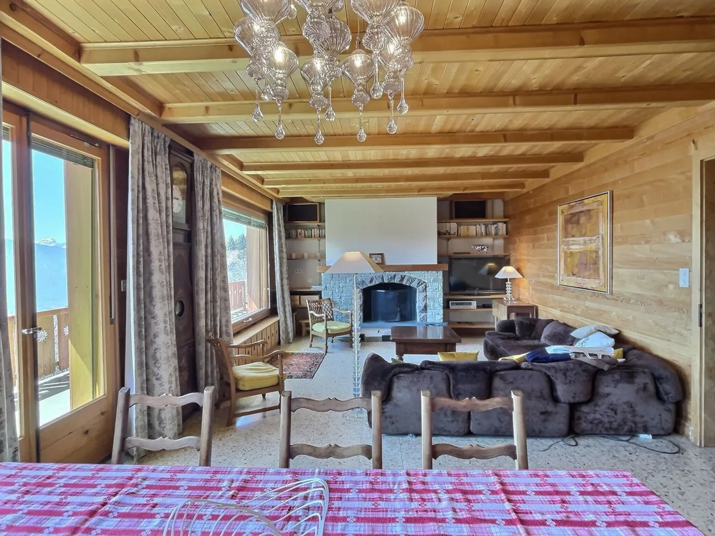 GRAND CHALET OF 9 ROOMS WITH A POOL IN A VERY QUIET NEIGHBORHOOD WITH GRAND PANORAMIC VIEW - Photo 8 of 13