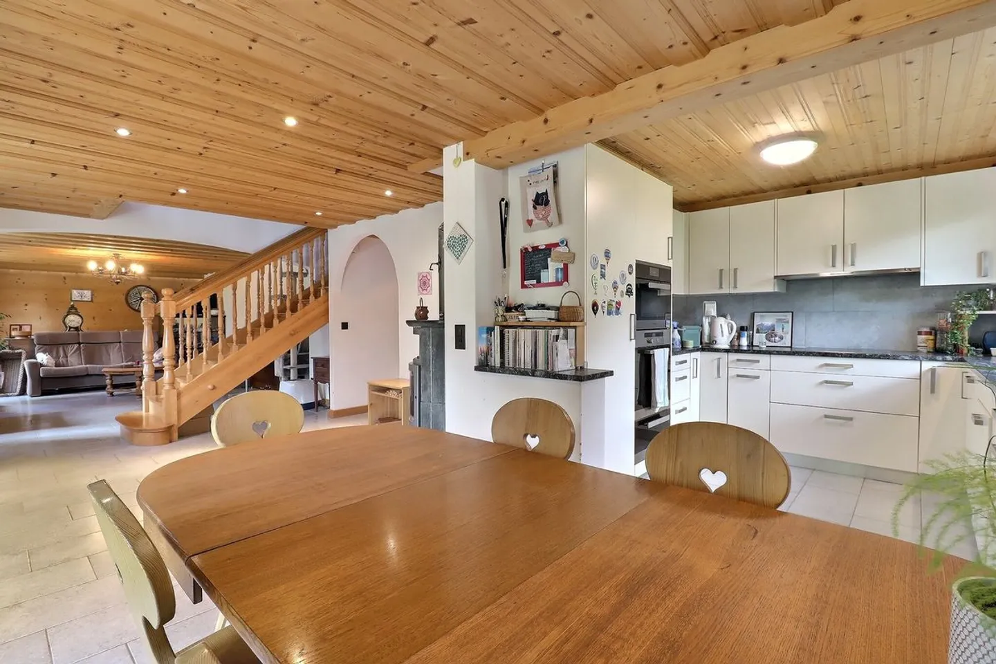 Beautiful chalet for sale in Rossinière - Photo 2 of 13