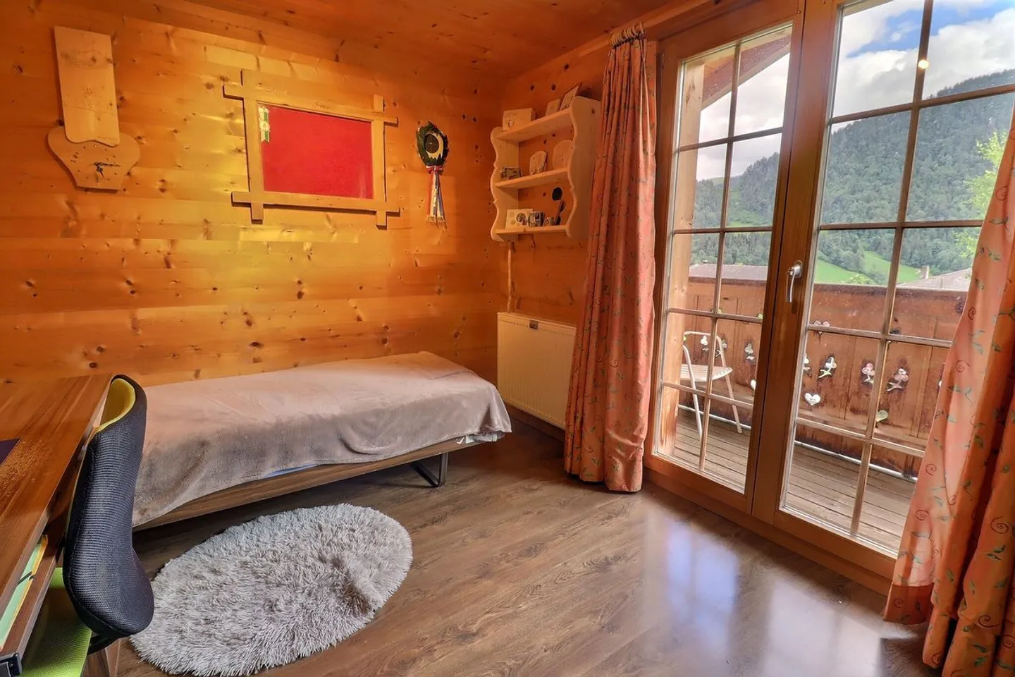 Beautiful chalet for sale in Rossinière - Photo 12 of 13