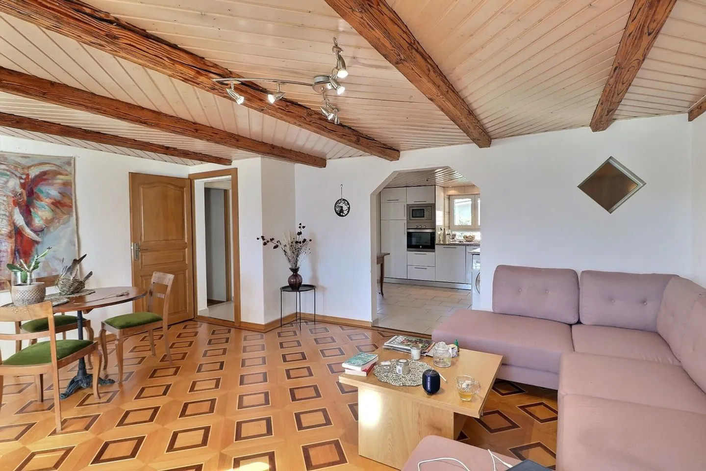 EDIFICIO DI 4 APPARTAMENTI DA RISTRUTTURARE CON VISTA PANORAMICA ECCEZIONALE SUL LAGO DI GINEVRA E LE ALPI - Foto 7 di 13