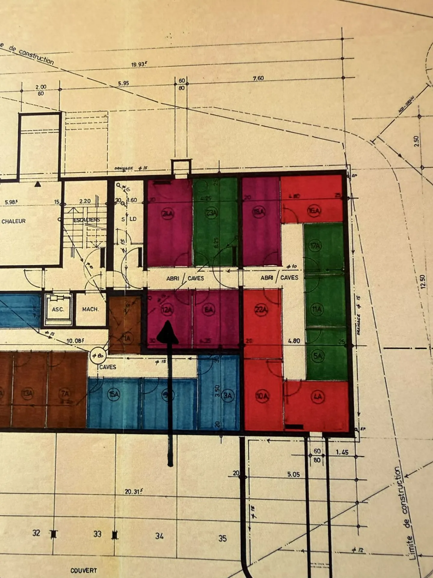 Charming Apartment with Balcony - Photo 13 of 13