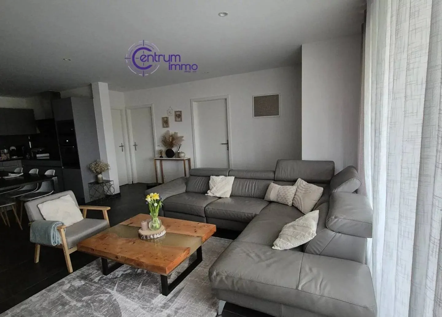 Charming 4.5-room apartment. - Photo 3 of 13