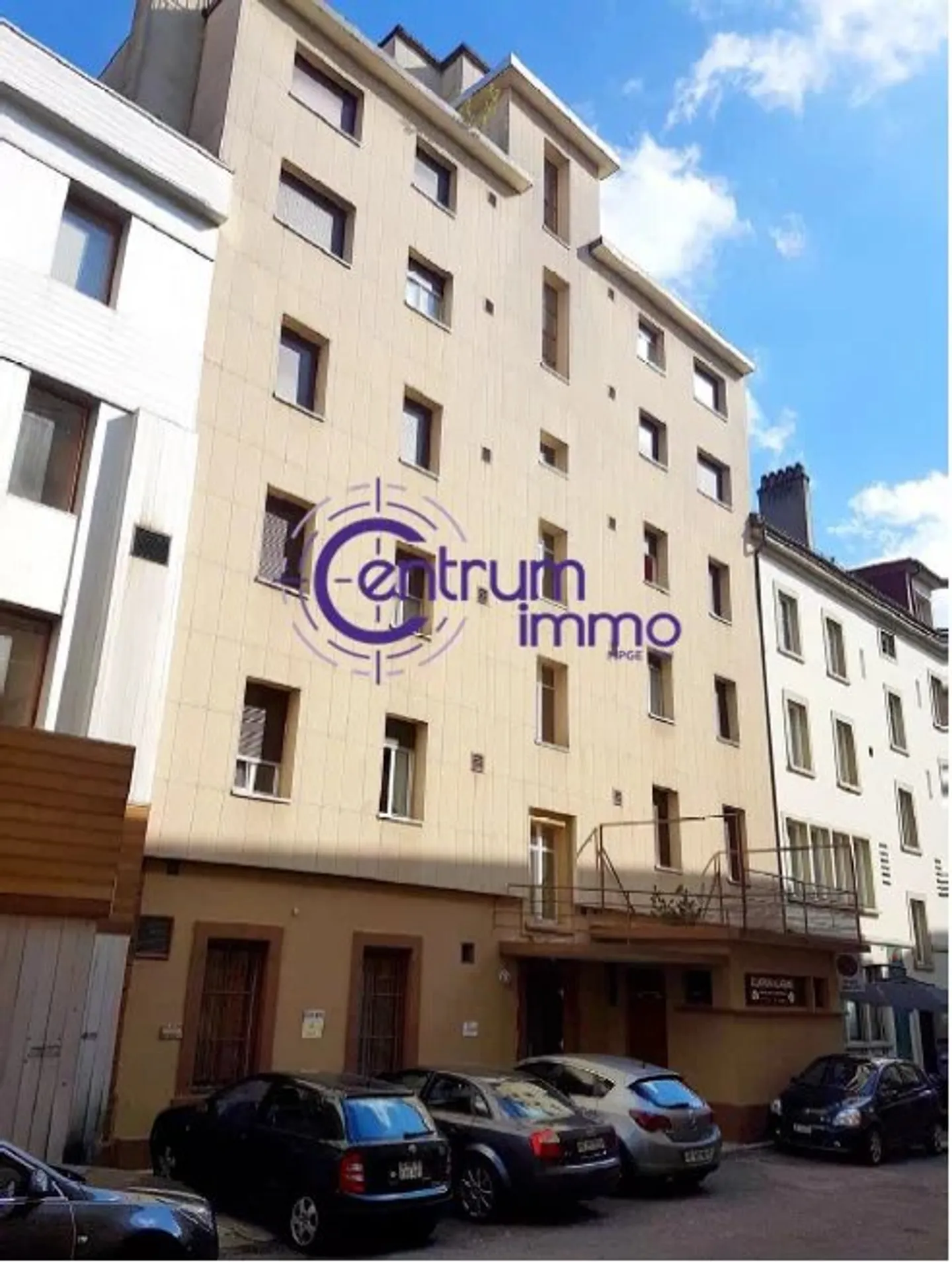 Mixed Rental Building to Renovate in the City Center - Photo 3 of 3