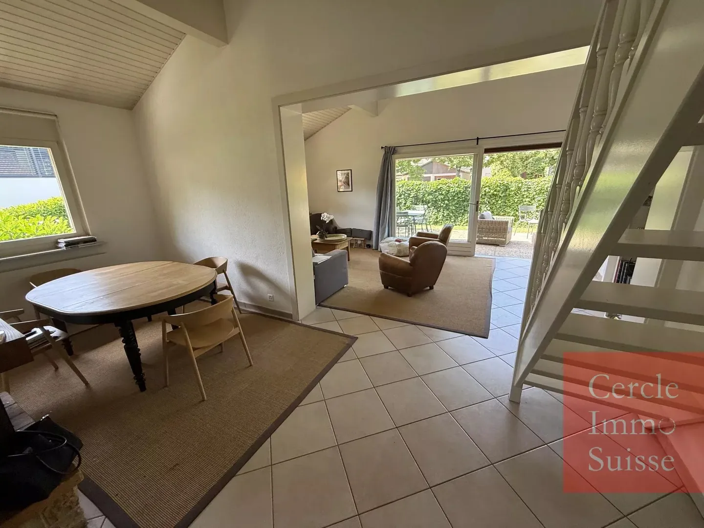 Villa individuelle à vendre à Vessy – 5 chambres – Quartier résidentiel calme Prix : CHF 2'550'000.– - Photo 3 sur 6