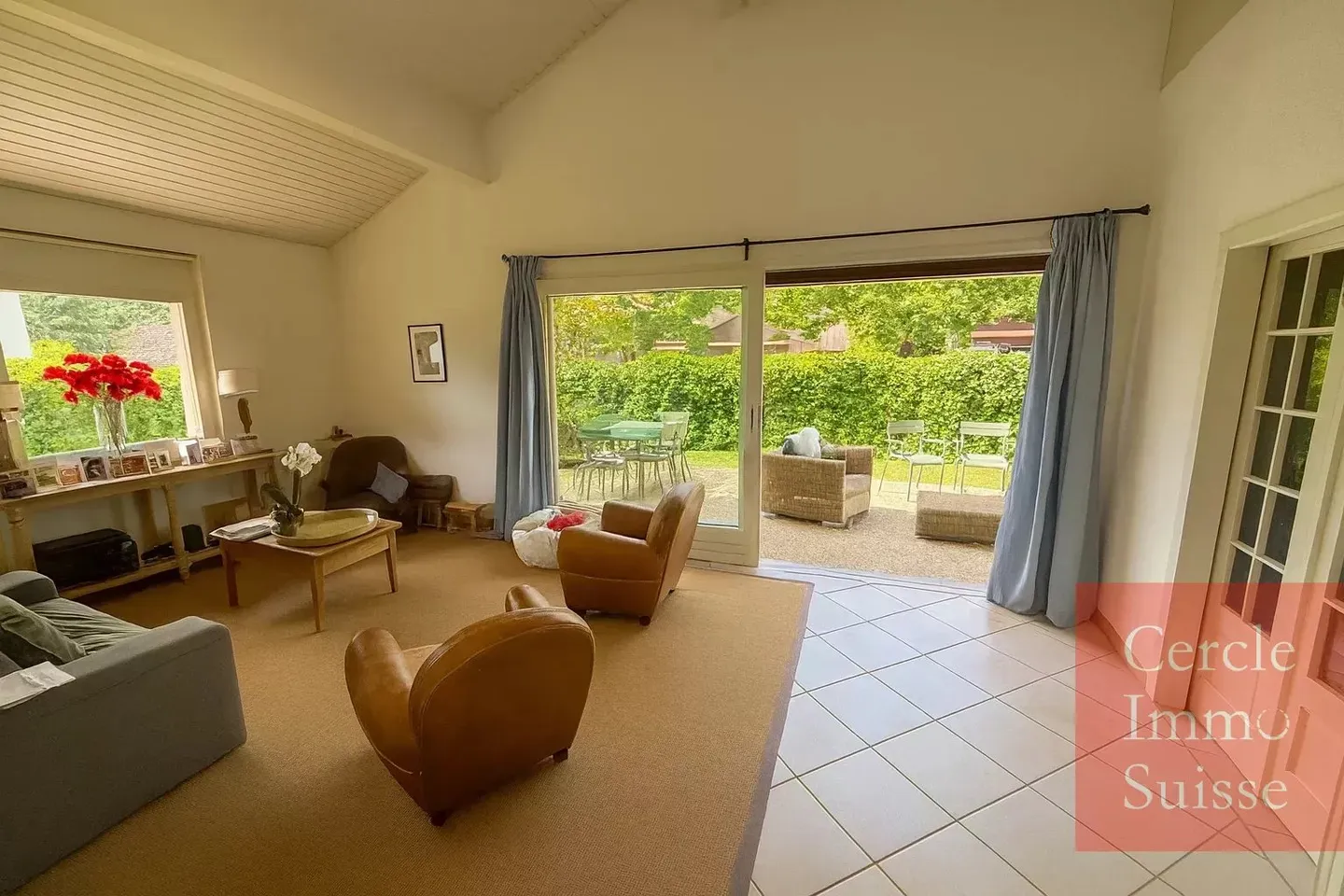 Individual villa for sale in Vessy – 5 bedrooms – Quiet residential area - Photo 4 of 6