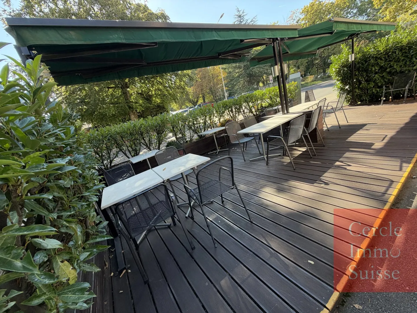ATTIVITÀ IN VENDITA - RISTORANTE, CAFETERIA, DUE TERRAZZE - GINEVRA RIVA DESTRA - Foto 4 di 9