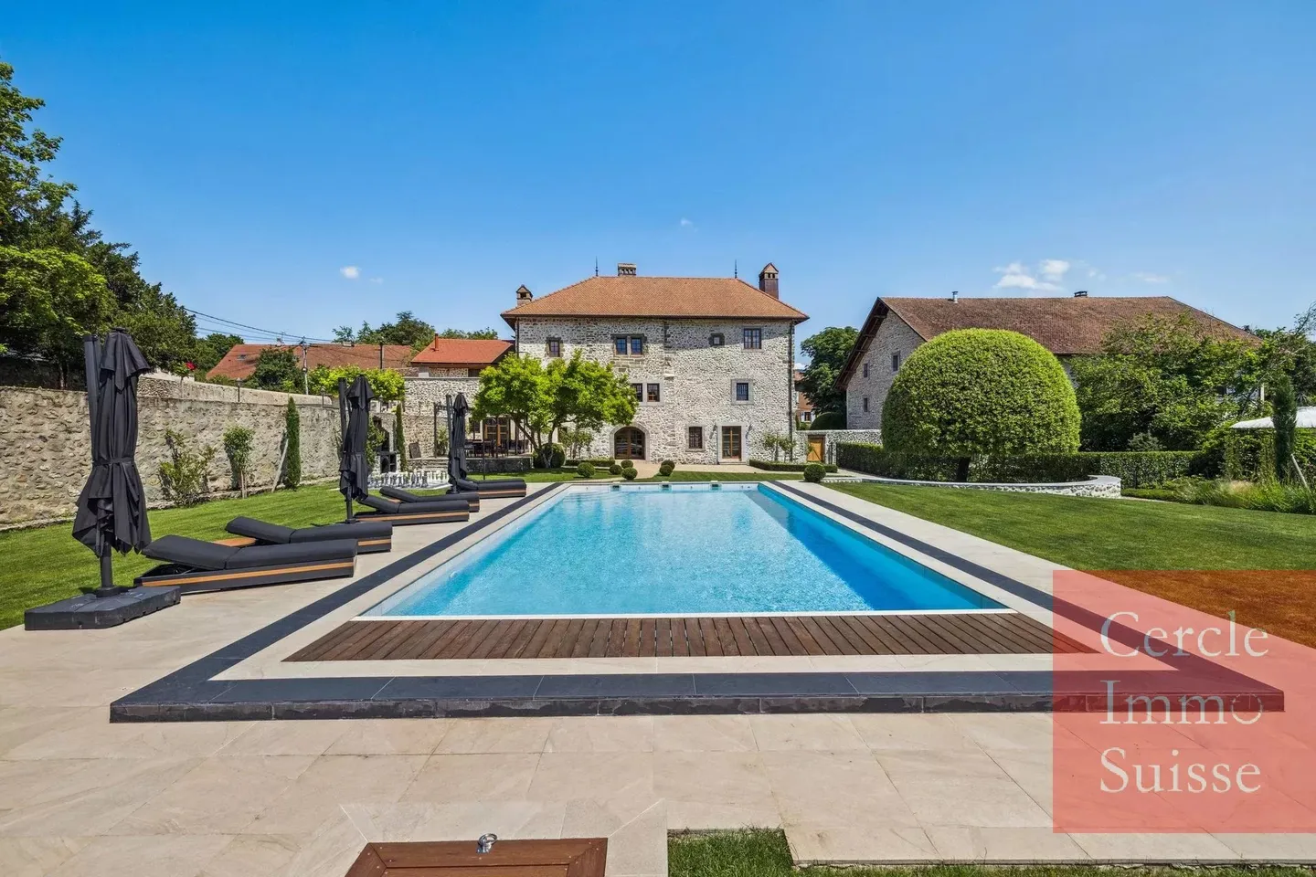 Exceptional 16th Century Château Fully Renovated – Prestige Property - Photo 12 of 13
