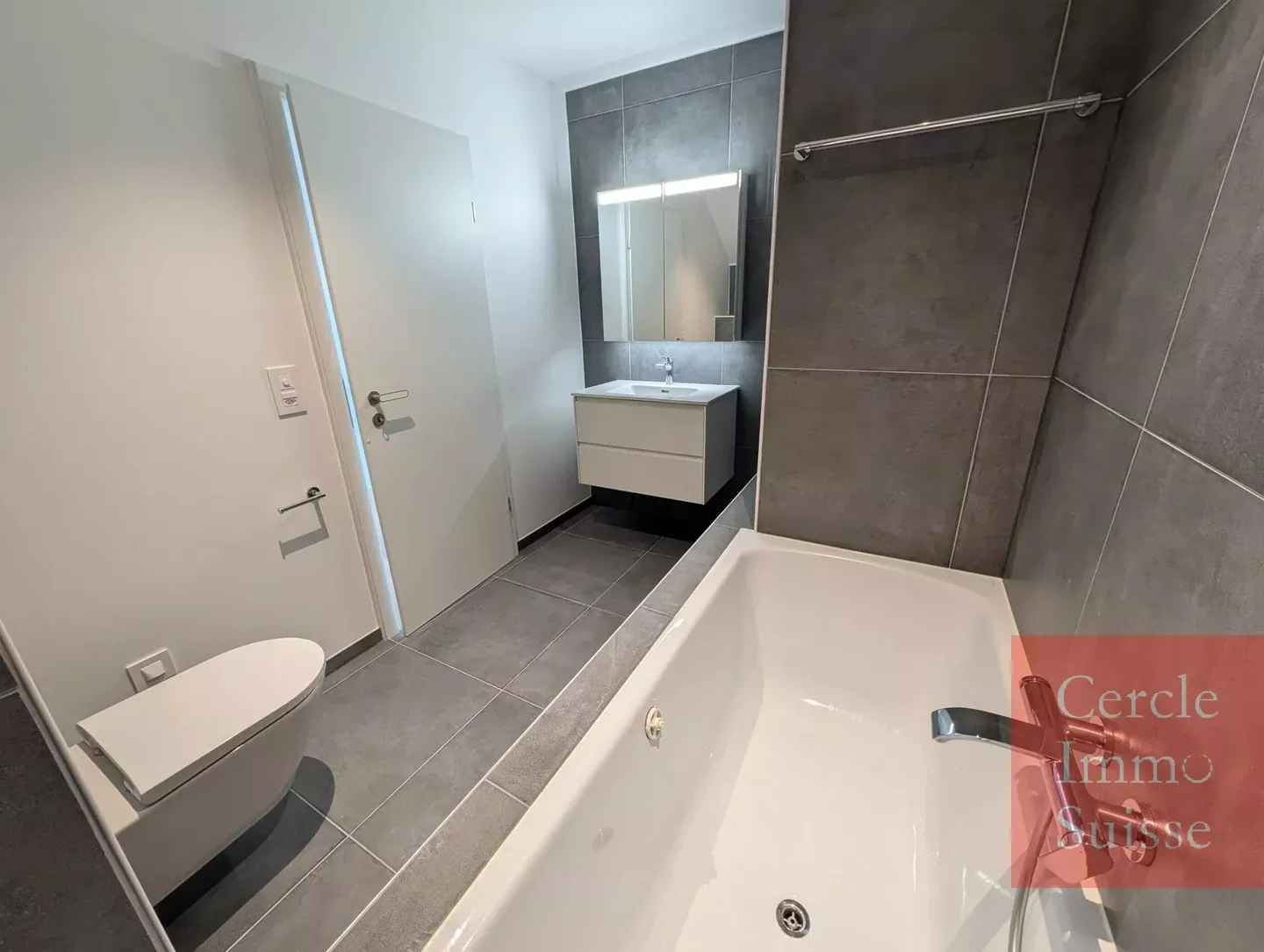 Penthouse Apartment in Poliez-Pittet - Photo 7 of 12