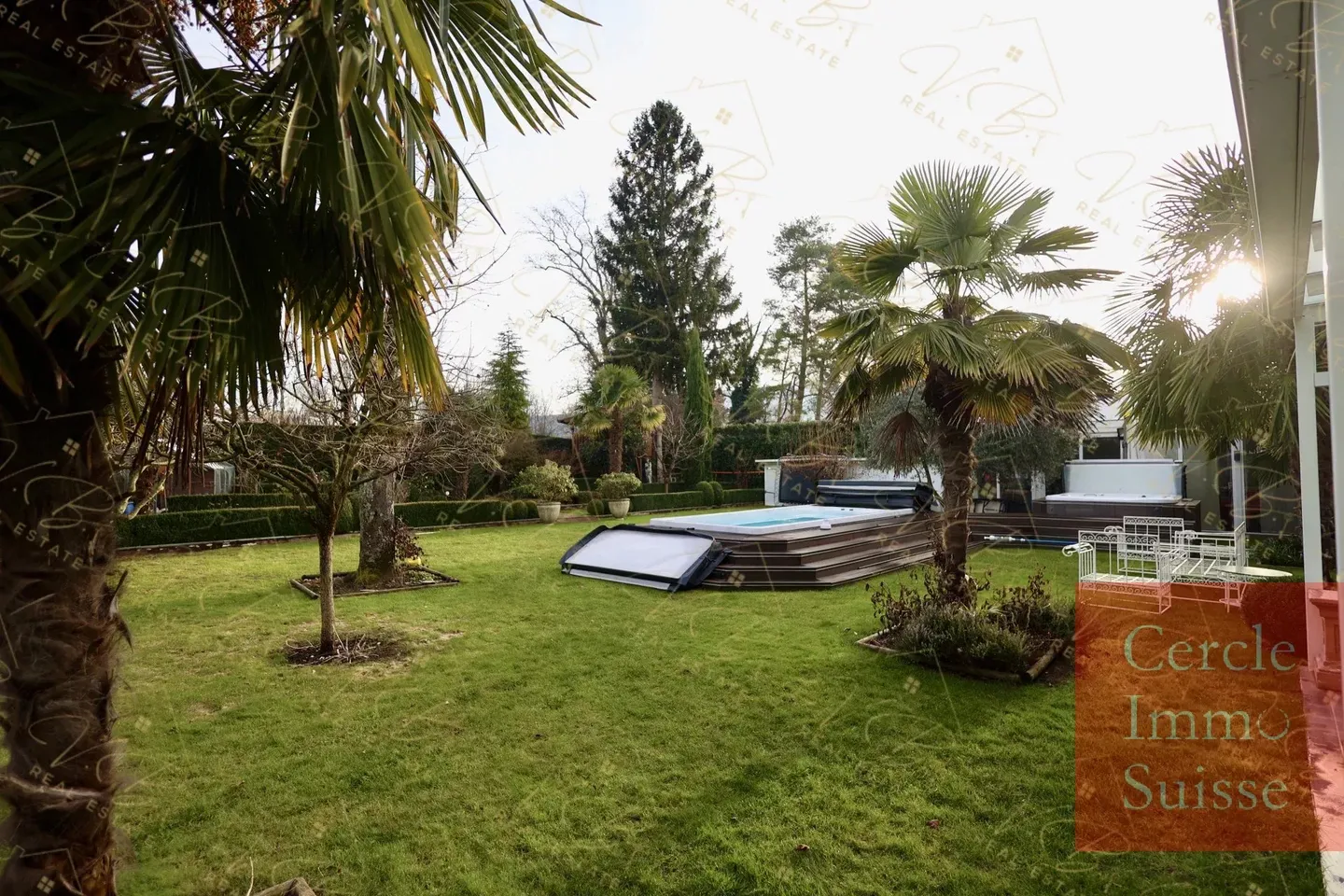 Außergewöhnliches Haus zu verkaufen mit beheiztem Pool, Jacuzzi und Solarpanels – Bevorzugte Lage - Foto 10 von 13