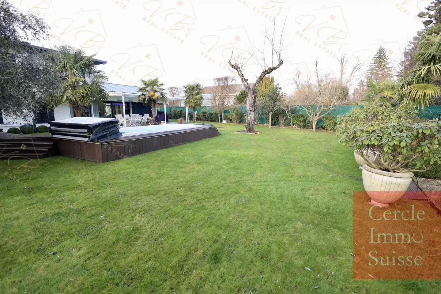 Außergewöhnliches Haus zu verkaufen mit beheiztem Pool, Jacuzzi und Solarpanels – Bevorzugte Lage - Foto 4 von 13
