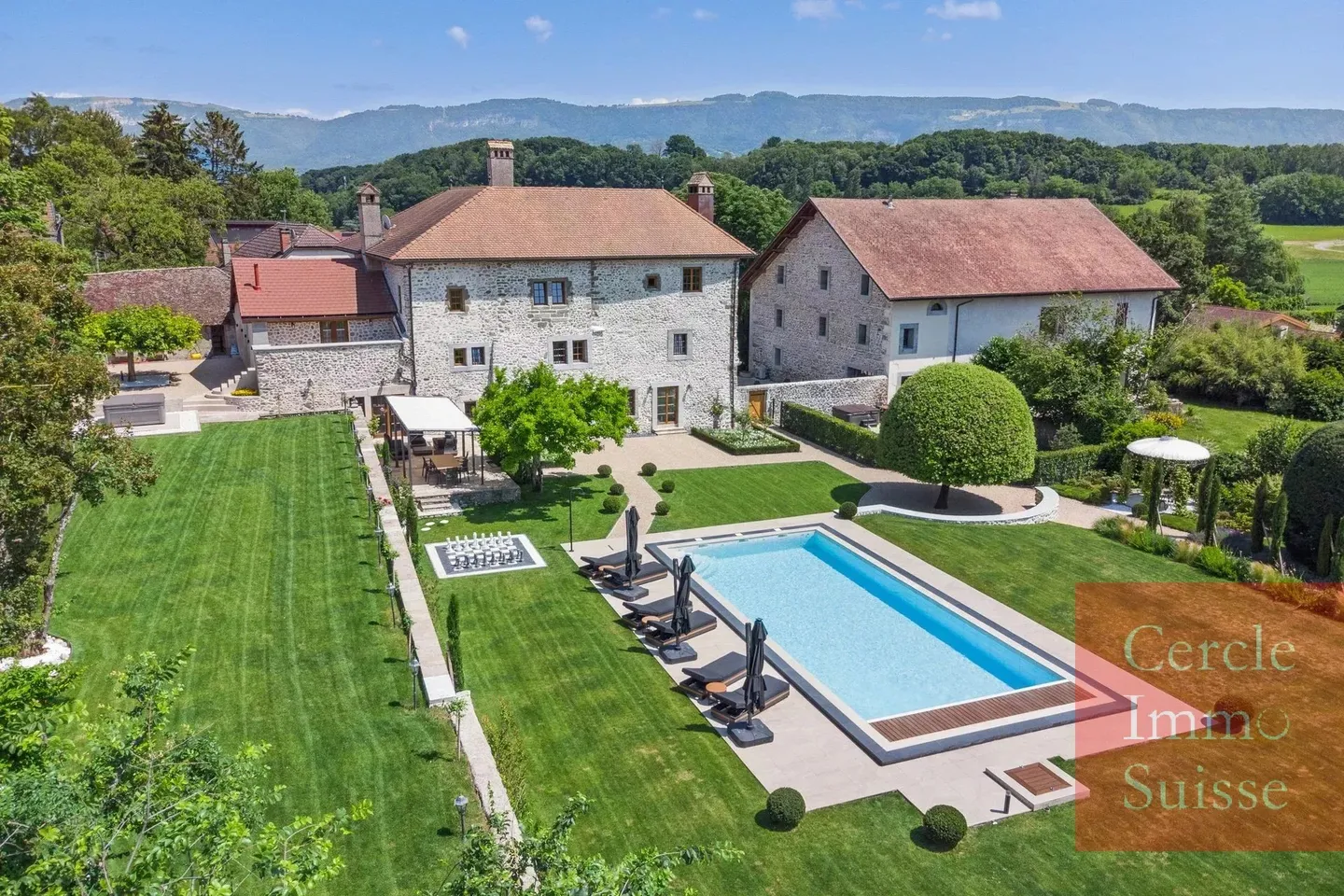 Exceptional 16th Century Château Fully Renovated – Prestige Property - Photo 1 of 13