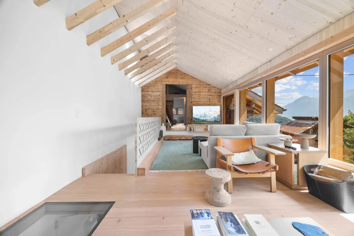 Un chalet d'exception entre plaine et montagne, au coeur de la commune d'Ollon - Foto 10 di 13