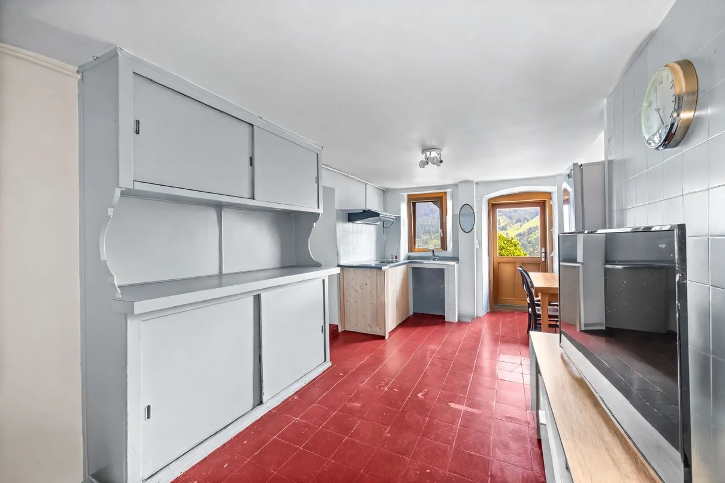 IMMEUBLE MIXTE OFFRANT DIVERSES POSSIBILITÉS D'UTILISATION- A SAISIR! - Foto 13 di 13