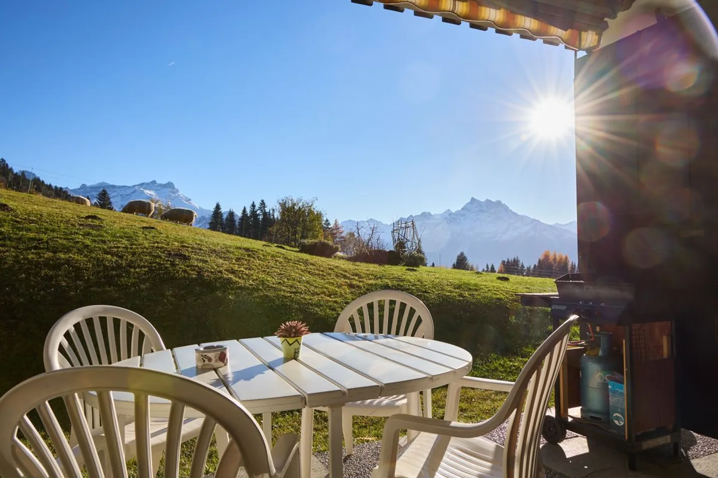 25 45 Incantevole studio con terrazza e vista sulle montagne - Foto 2 di 8