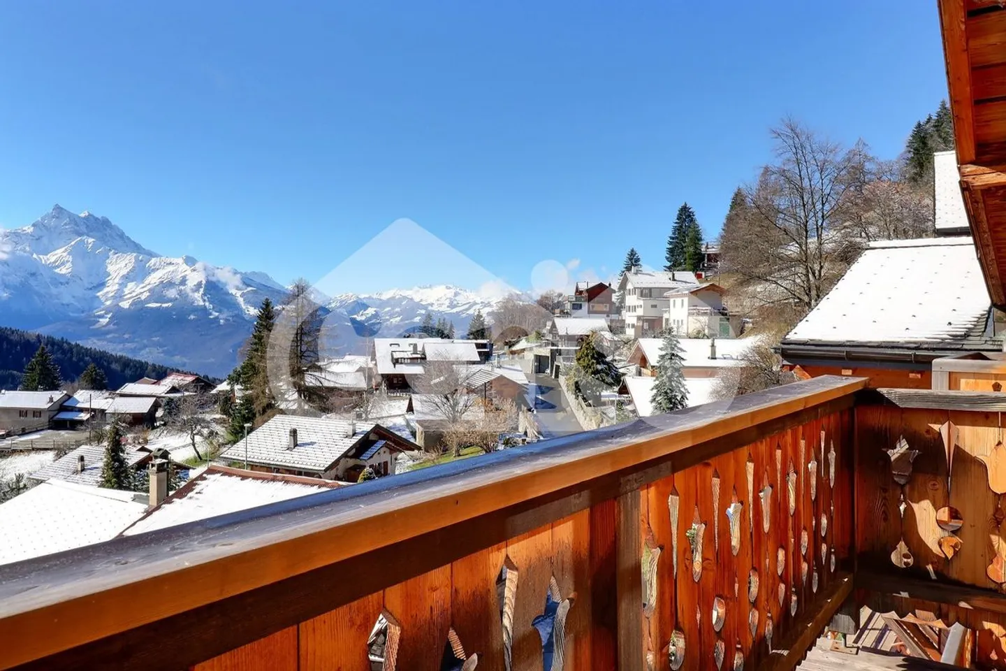 Arveyes semi-chalet with unobstructed view, garden, balconies - Photo 2 of 11