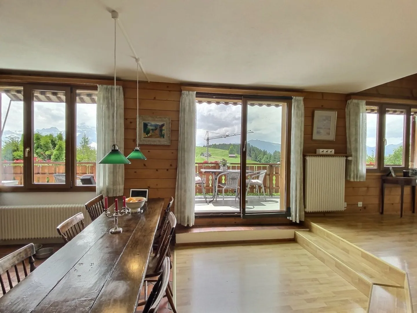 Magnificent chalet in a green setting, guaranteed charm - Photo 8 of 13