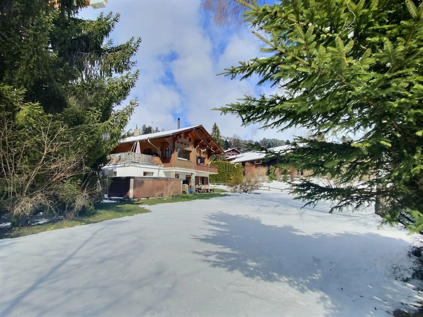 Chalet spacieux avec jardin - Photo 10 sur 10