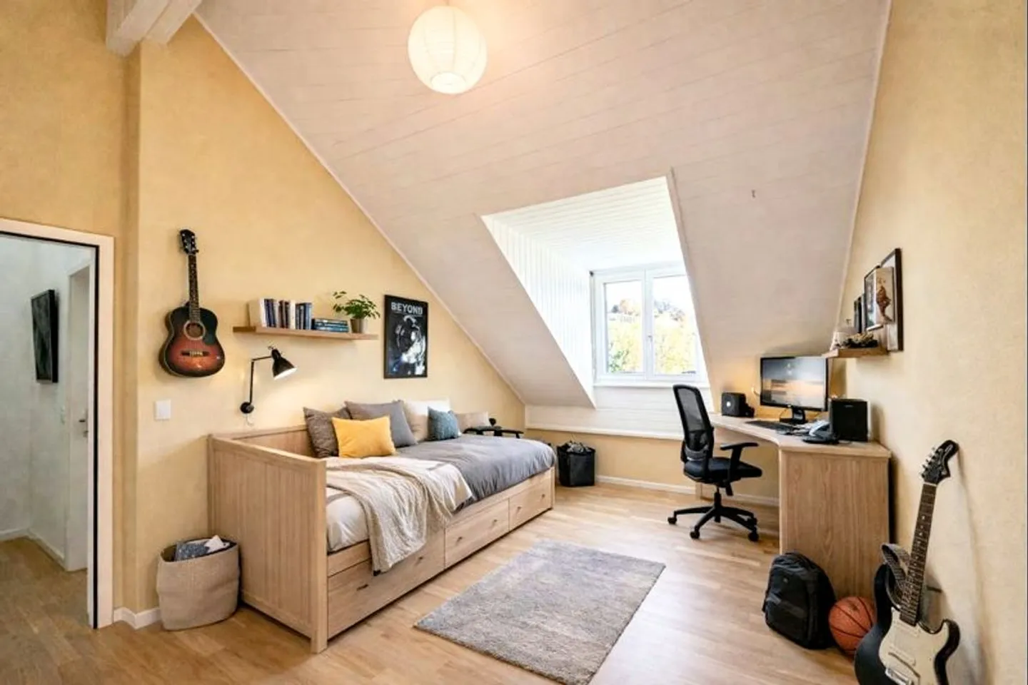 Family home with 5.5 rooms + basement - between vineyards and nature - Photo 7 of 12