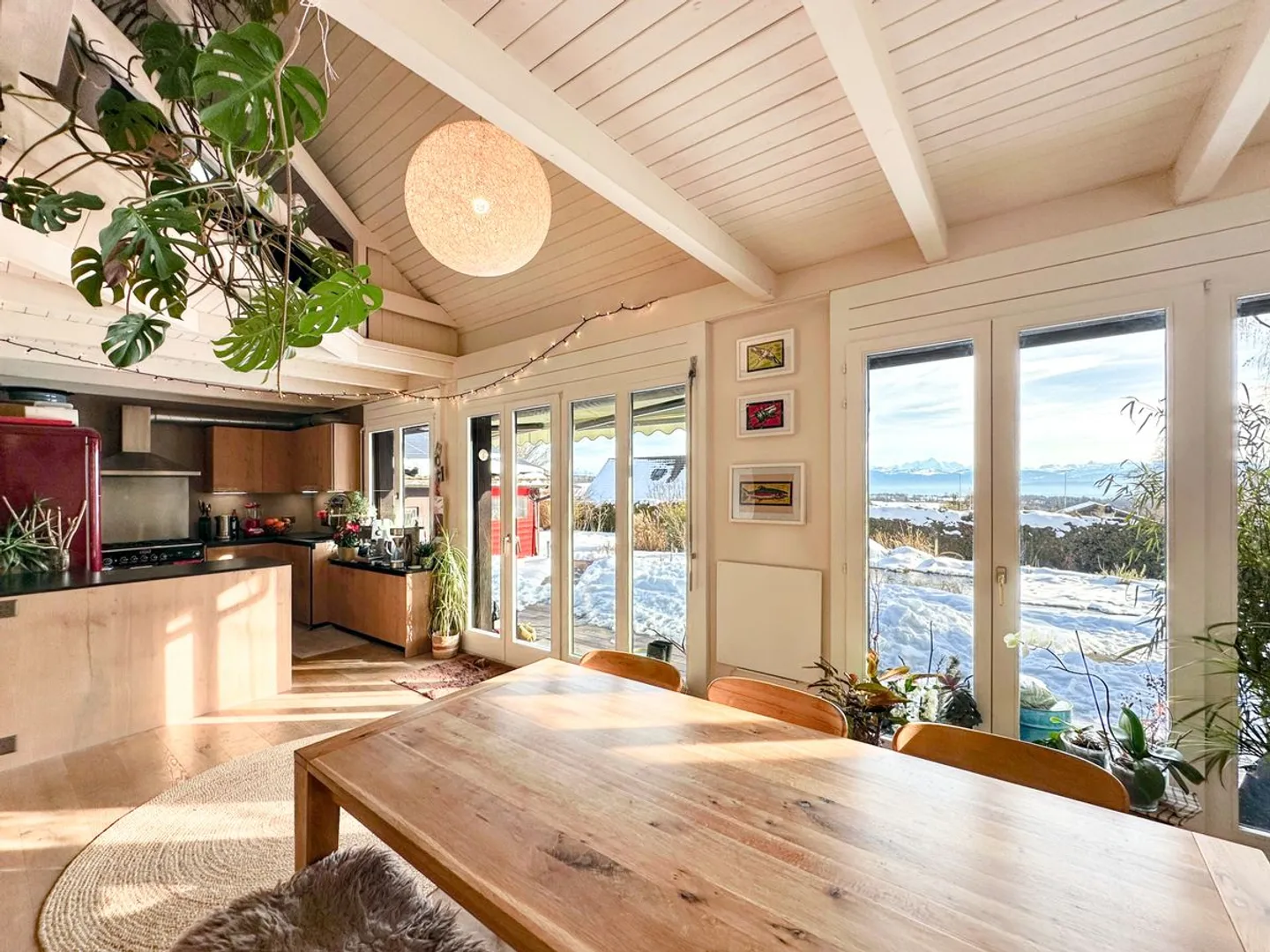 Individual Villa with a View of Mont-Blanc - Photo 1 of 13