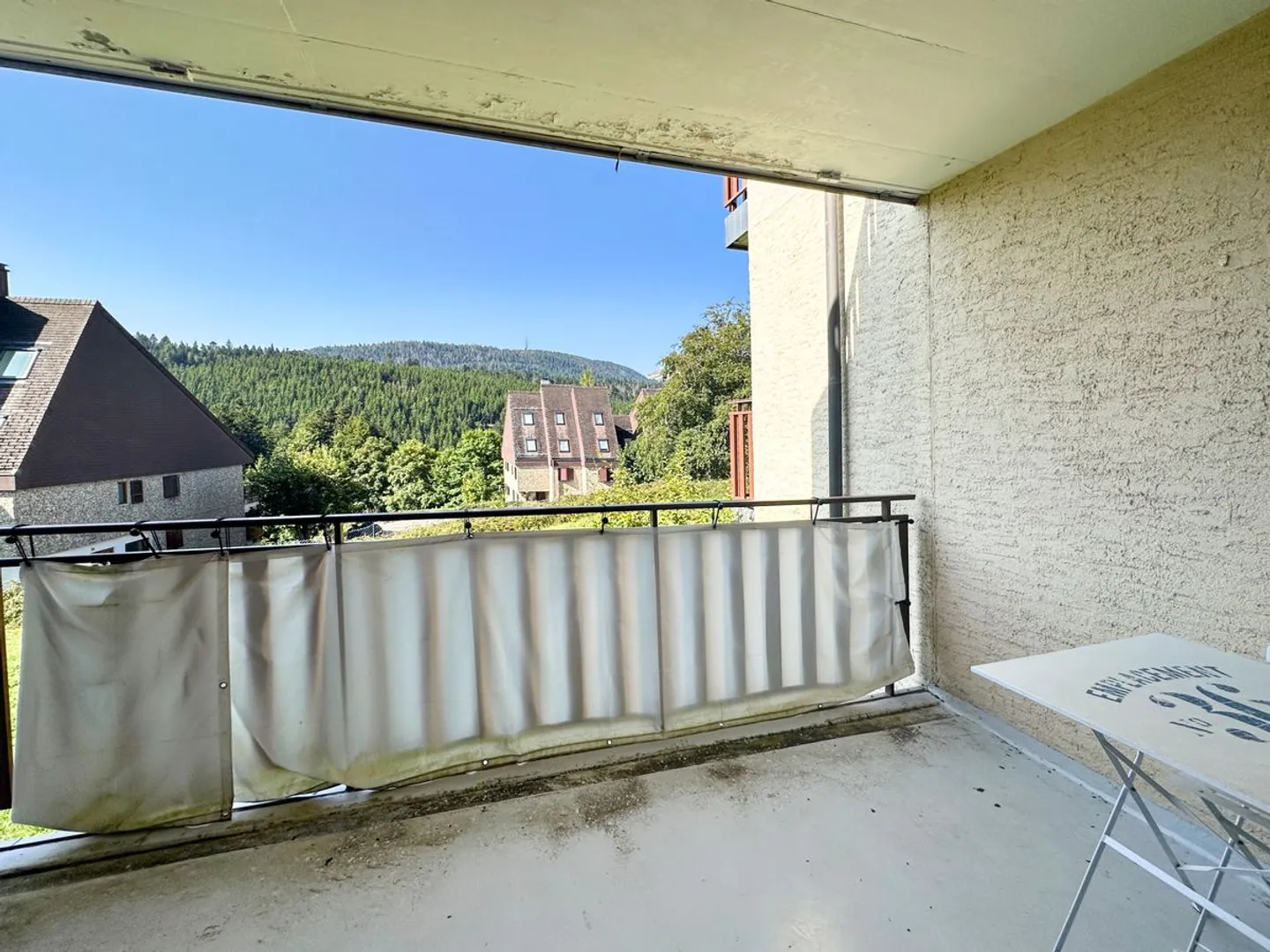 2,5 Zimmer + Balkon mit Aussicht - Foto 6 von 6