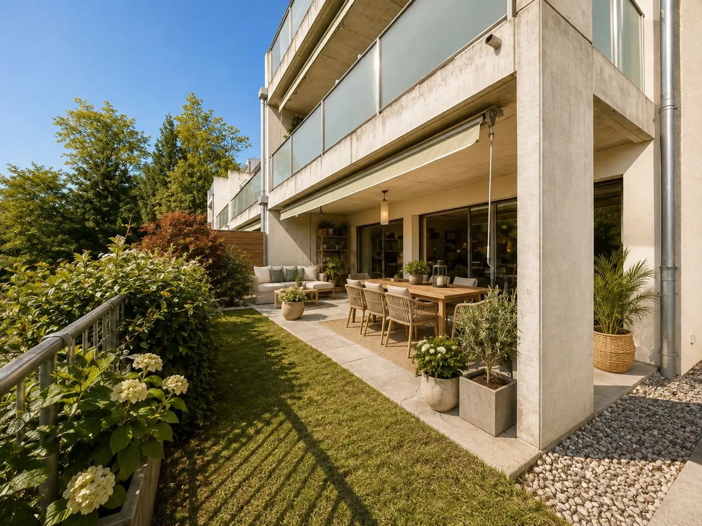 Superb family apartment with balcony-garden and unobstructed view - Photo 1 of 13