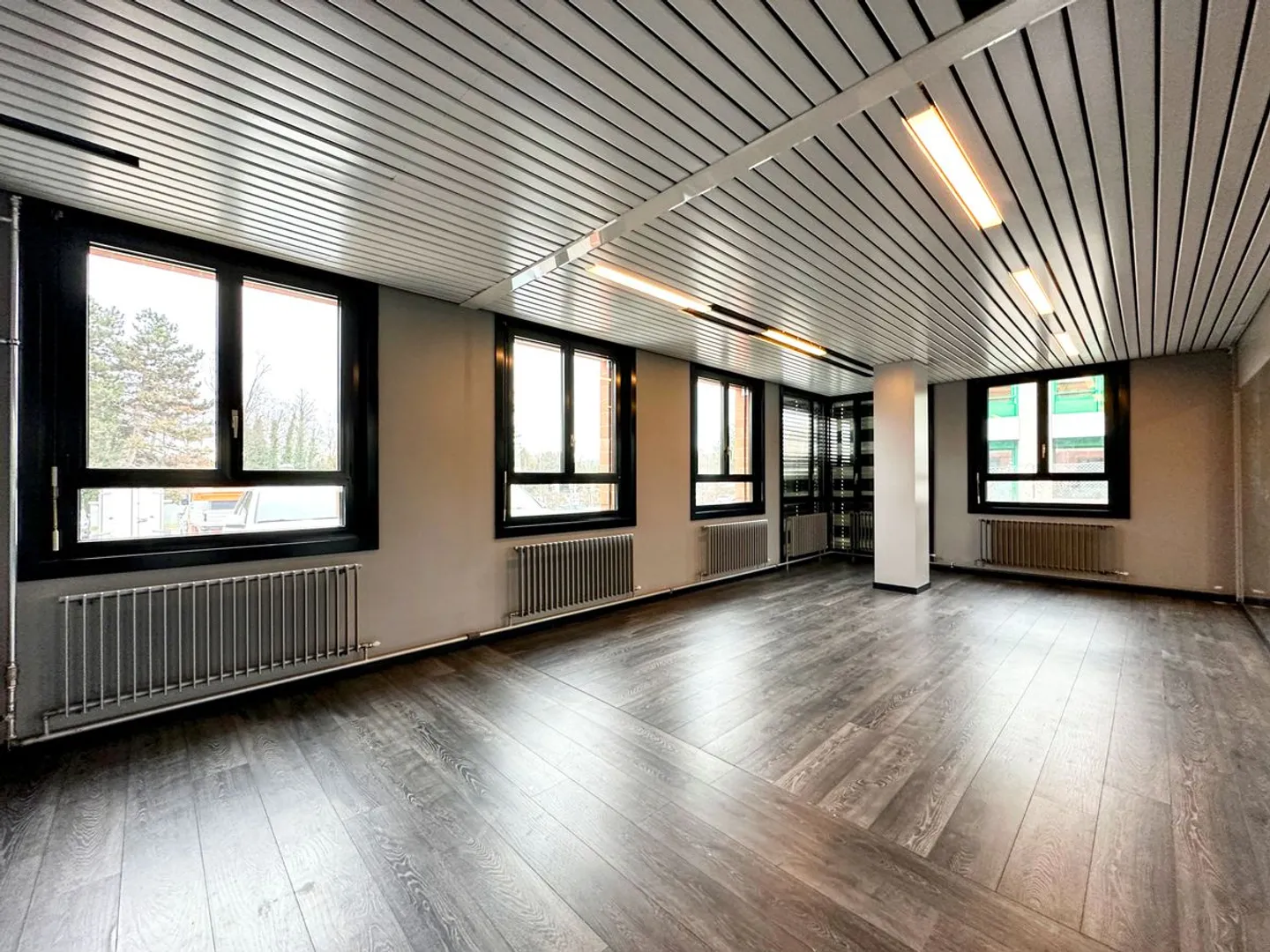 Vielseitige Büros Nähe Genf - Foto 3 von 10